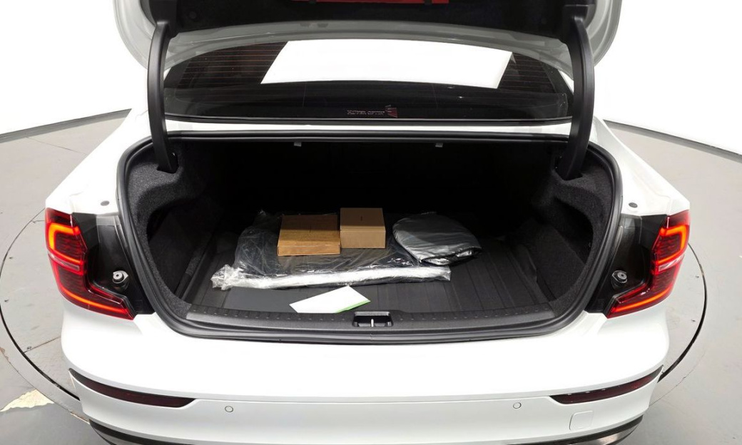 Volvo S60 B5 Ultra Bright, 2025