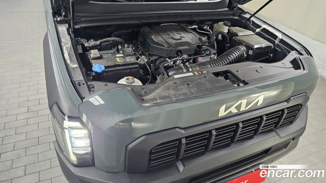 Kia Tasman 2.5T Gasoline 4WD, 2026