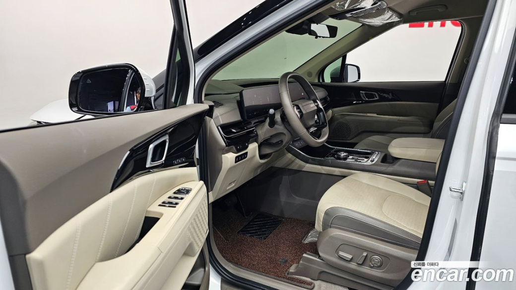 Kia Carnival 9-Seater Signature, 2025