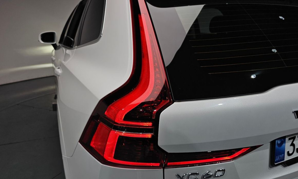 Volvo XC60 B5 Ultra Bright Air Sus, 2026