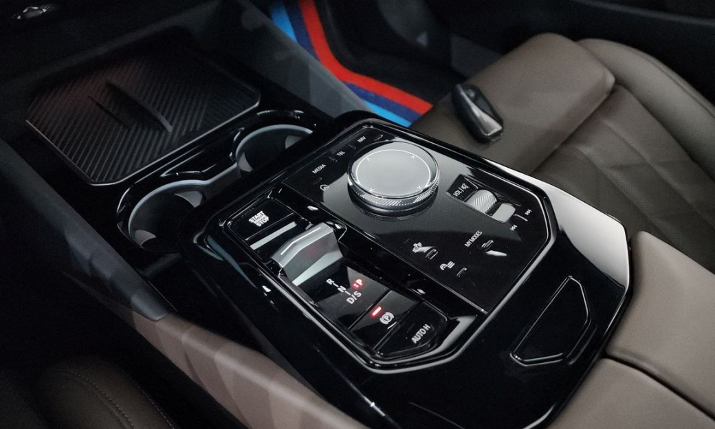 BMW 5-Series 520i M Sport, 2024