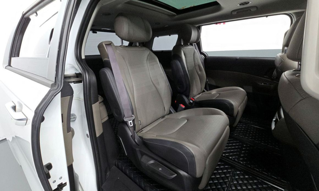 Kia Carnival 7-Seater Noblesse, 2025