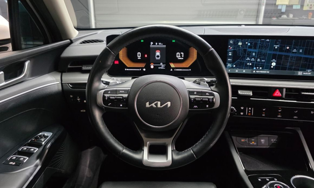 Kia K5 2.0, 2024