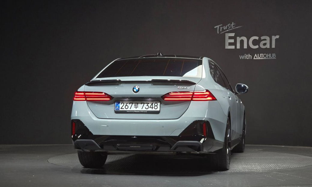 BMW 5-Series 520i M Sport, 2025