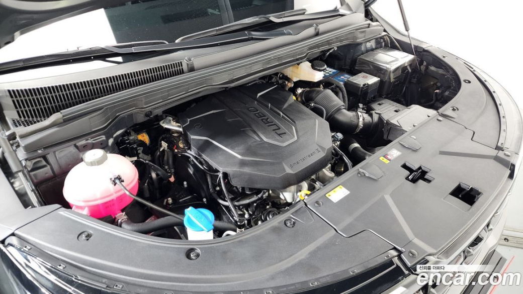 Kia Carnival 7-Seater Gravity, 2025