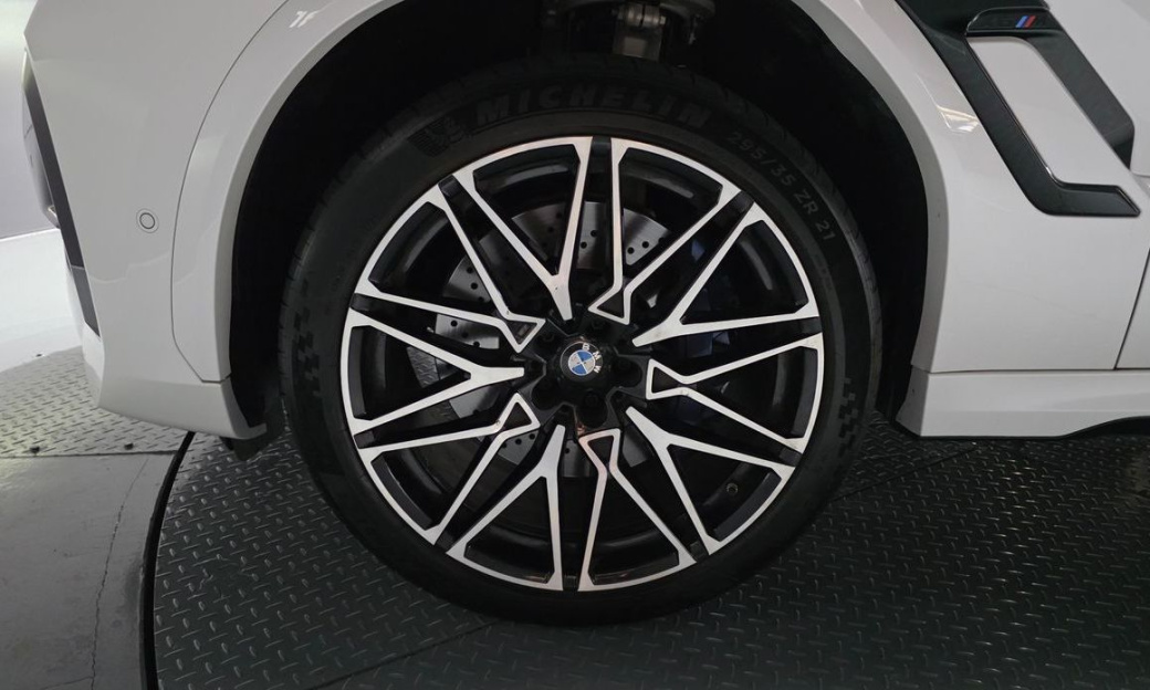 BMW X6M 4.4 Competition, 2024
