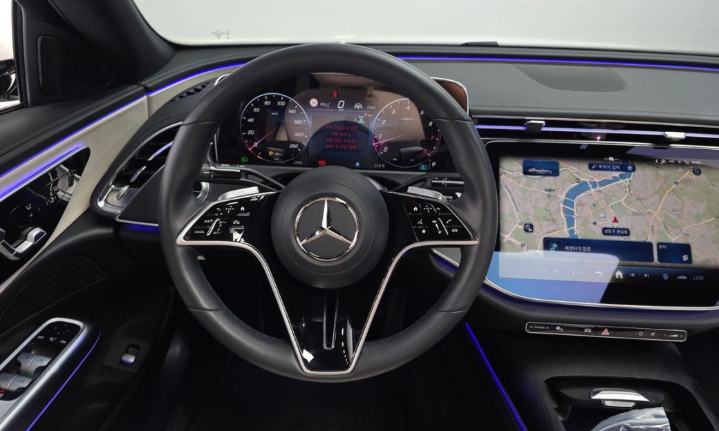 Mercedes-Benz E-Class E200 Avantgarde, 2024