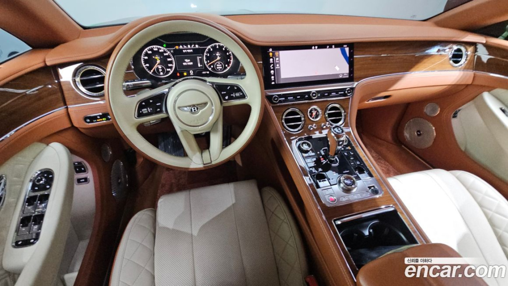 Bentley Continental 4.0 GT, 2022