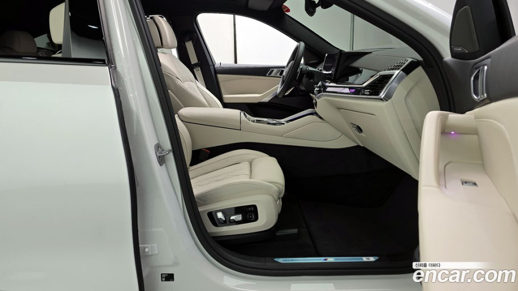 BMW X6 xDrive40i M Sport, 2025