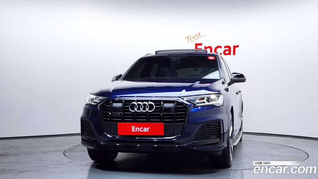 Audi Q7 55 TFSI Quattro Premium, 2022