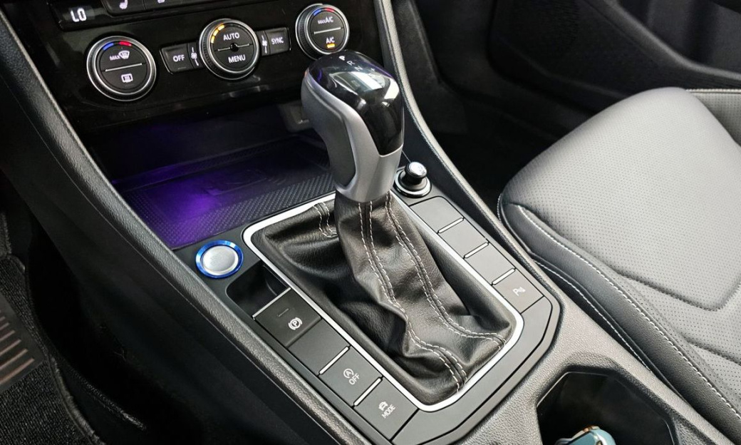 Volkswagen Jetta 1.5 TSI Prestige, 2023