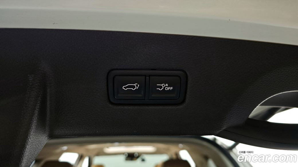 Kia Carnival 9-Seater Signature, 2023