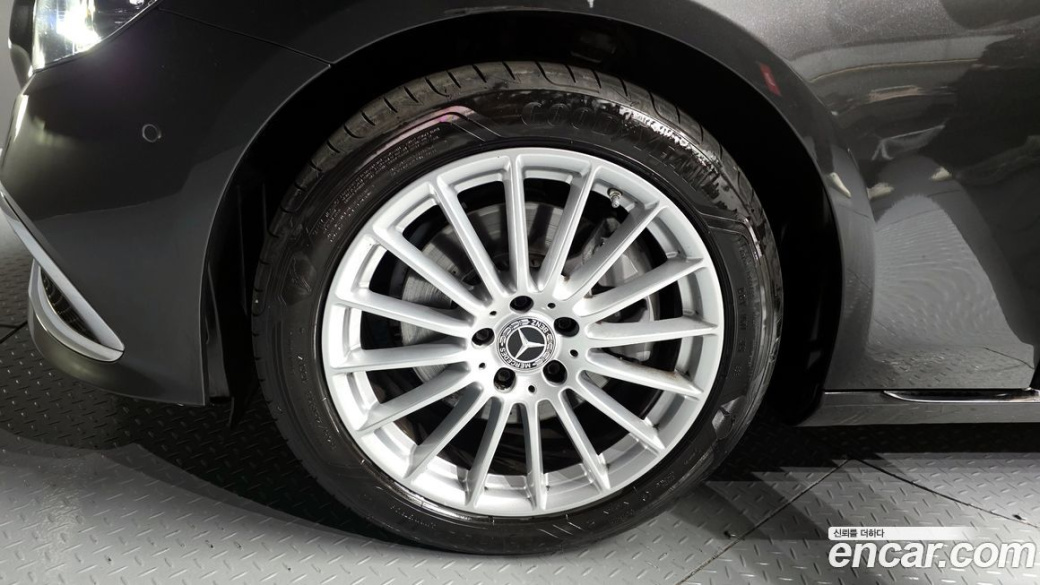 Mercedes-Benz E-Class E250 Exclusive, 2023