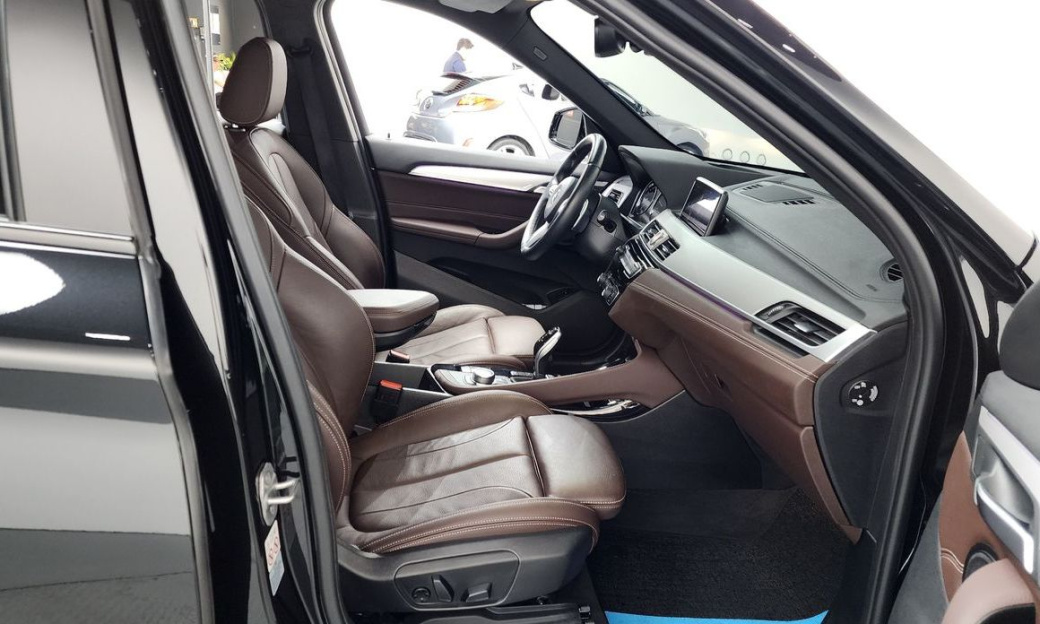 BMW X1 xDrive 20i M Sport, 2022