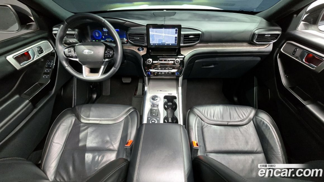 Ford Explorer 3.0 Platinum 4WD, 2023