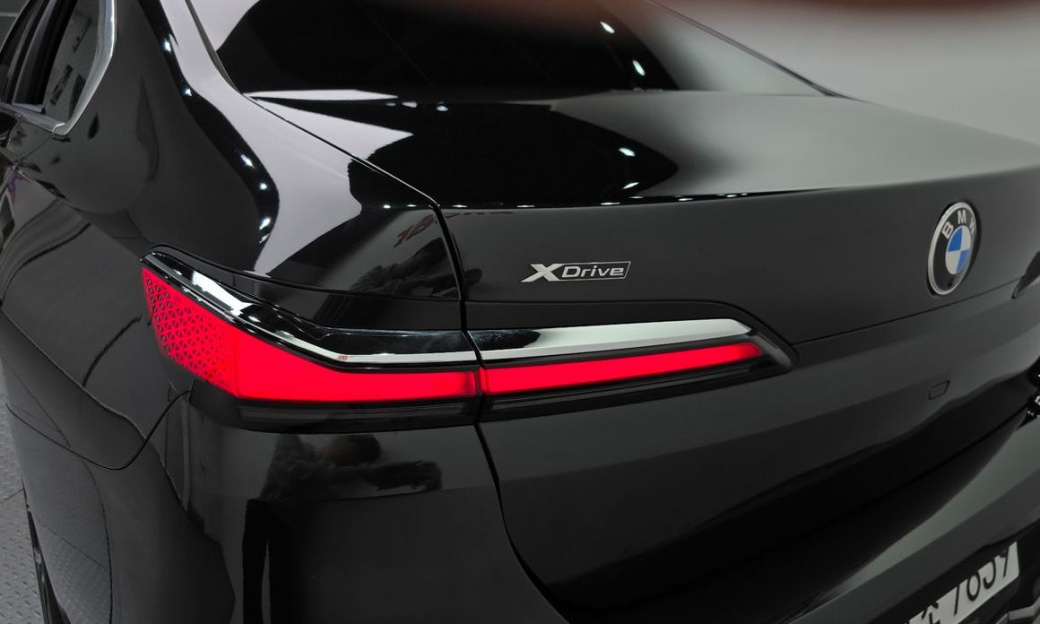 BMW 7-Series 740i xDrive M Sport, 2025