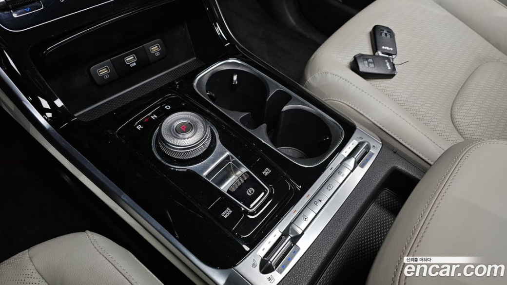 Kia Carnival 9-Seater Noblesse, 2023
