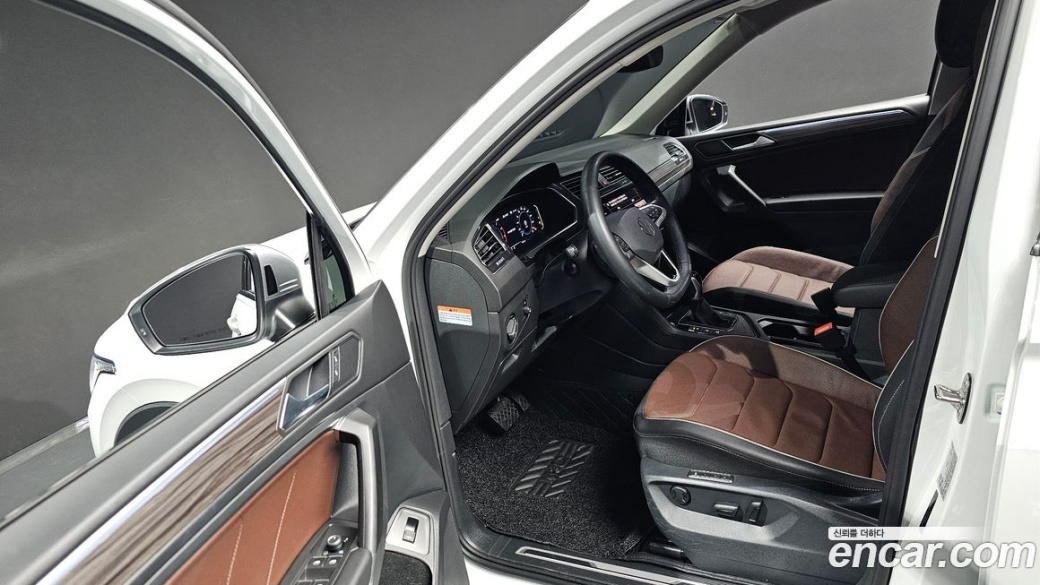 Volkswagen Tiguan 2.0 TSI Prestige, 2023