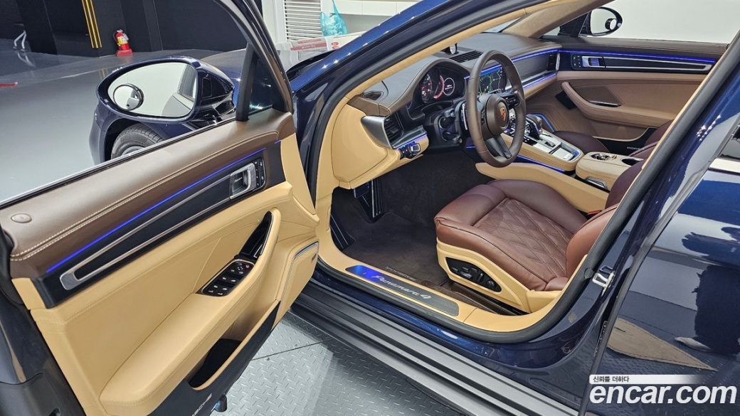 Porsche Panamera 4.0 GTS, 2022