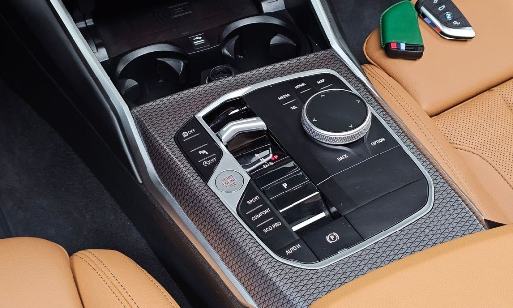 BMW 3-Series 320i M Sport, 2024