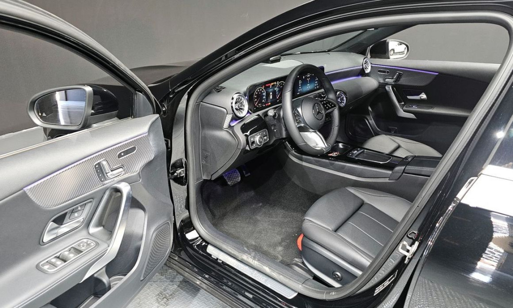 Mercedes-Benz A-Class A220 Hatchback, 2025
