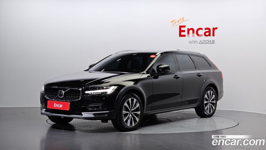 Volvo V90 B5 Ultimate AWD, 2024