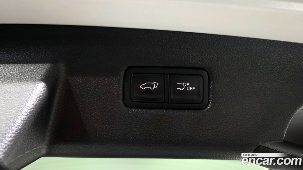 Kia Carnival 7-Seater Signature, 2023