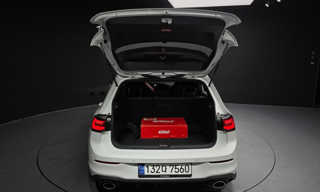 Volkswagen Golf 2.0 GTI, 2024