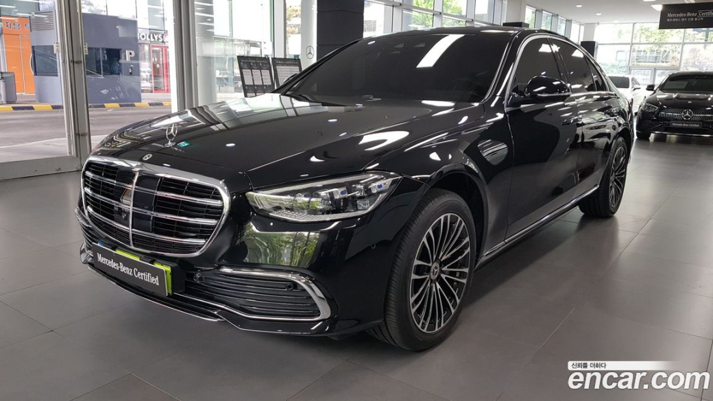 Mercedes-Benz S-Class S350 d 4MATIC, 2025