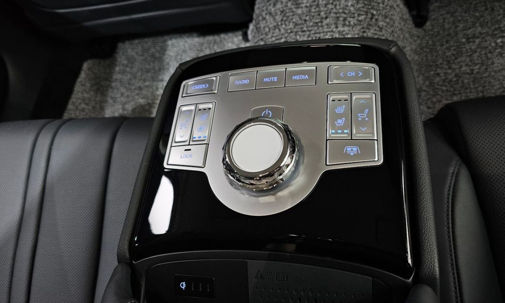 Genesis G80 Gasoline 2.5 Turbo AWD, 2025