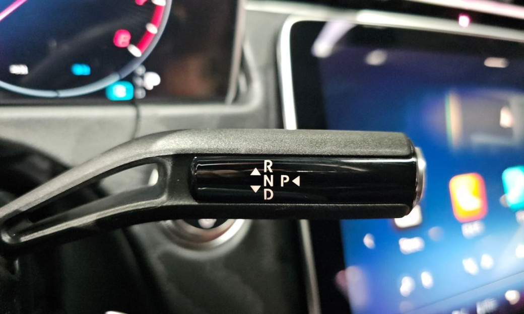 Mercedes-Benz E-Class E200 Avantgarde, 2025