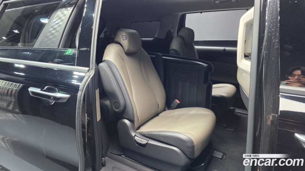 Kia Carnival 9-Seater Noblesse, 2024