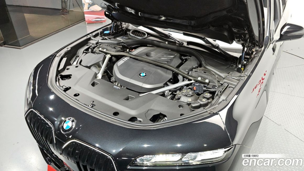 BMW 7-Series 740i sDrive M Sport, 2023
