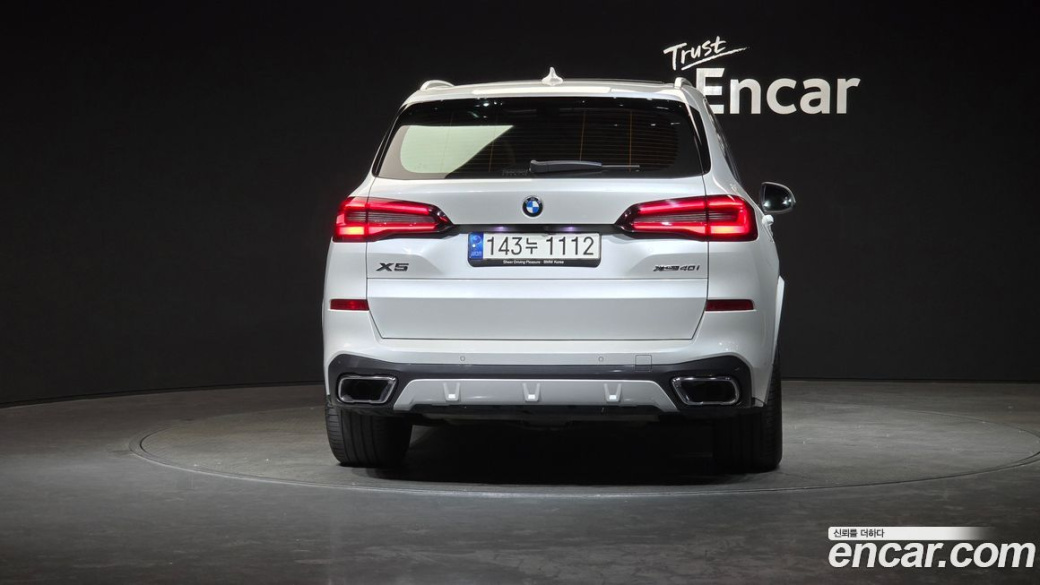BMW X5 xDrive 40i M Sport, 2022