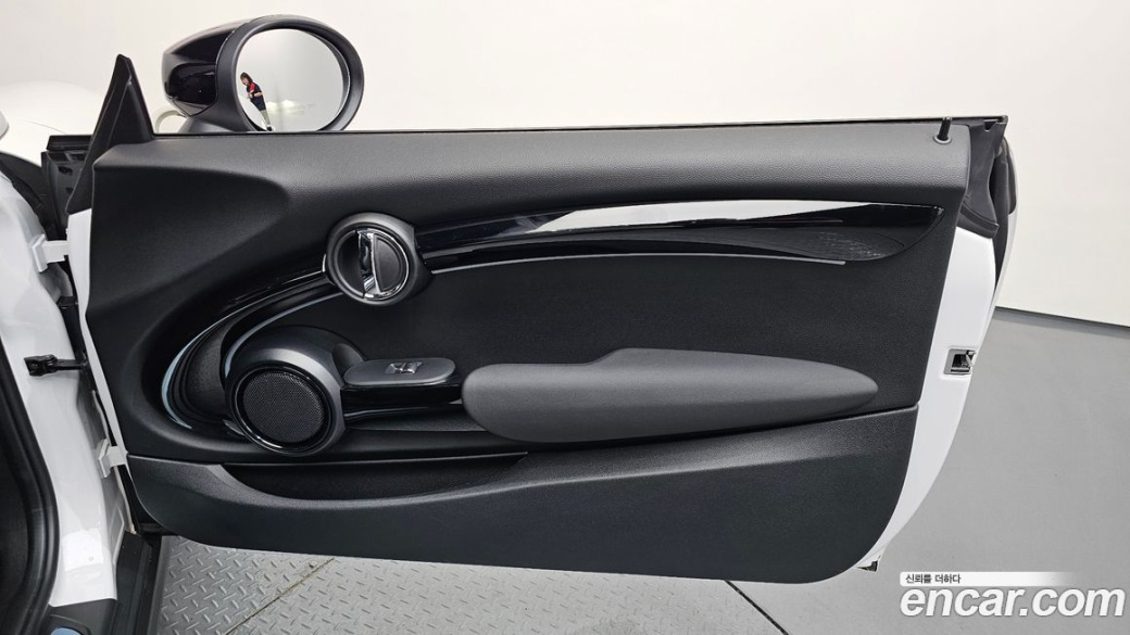 Mini Cooper  , 2024