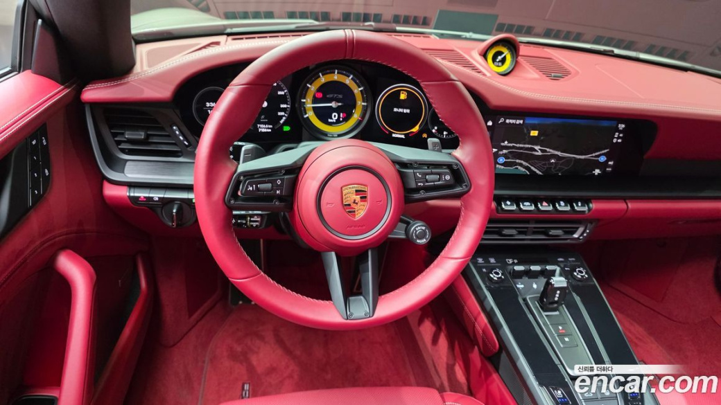 Porsche 911 Carrera 4 GTS, 2022