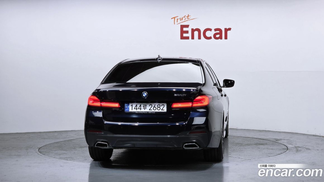 BMW 5-Series 520i M Sport, 2023