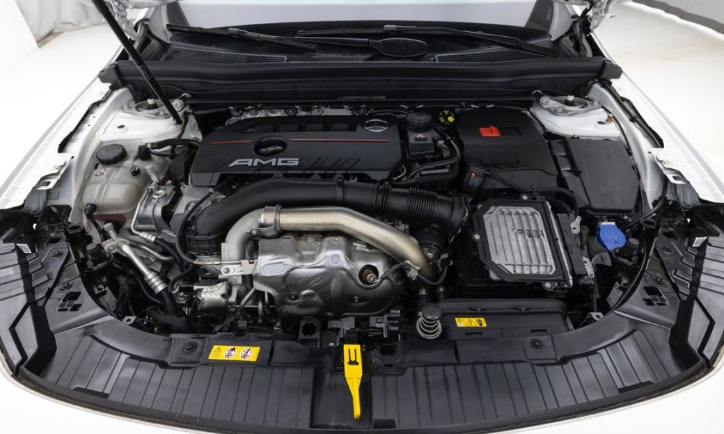 Mercedes-Benz GLB-Class AMG GLB35 4MATIC, 2025