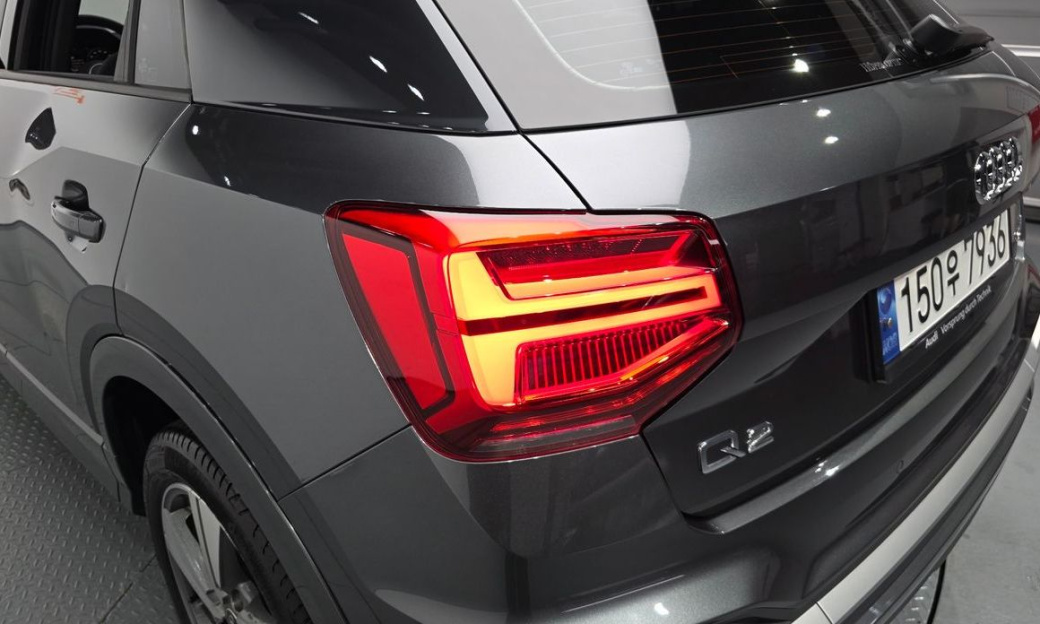 Audi Q2 35 TDI Premium, 2023
