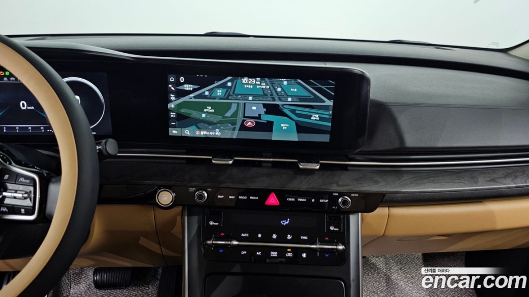 Kia Carnival 9-Seater Prestige, 2023