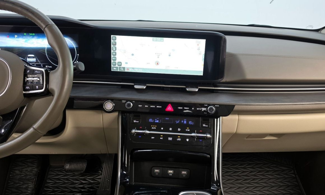 Kia Carnival 9-Seater Noblesse, 2023
