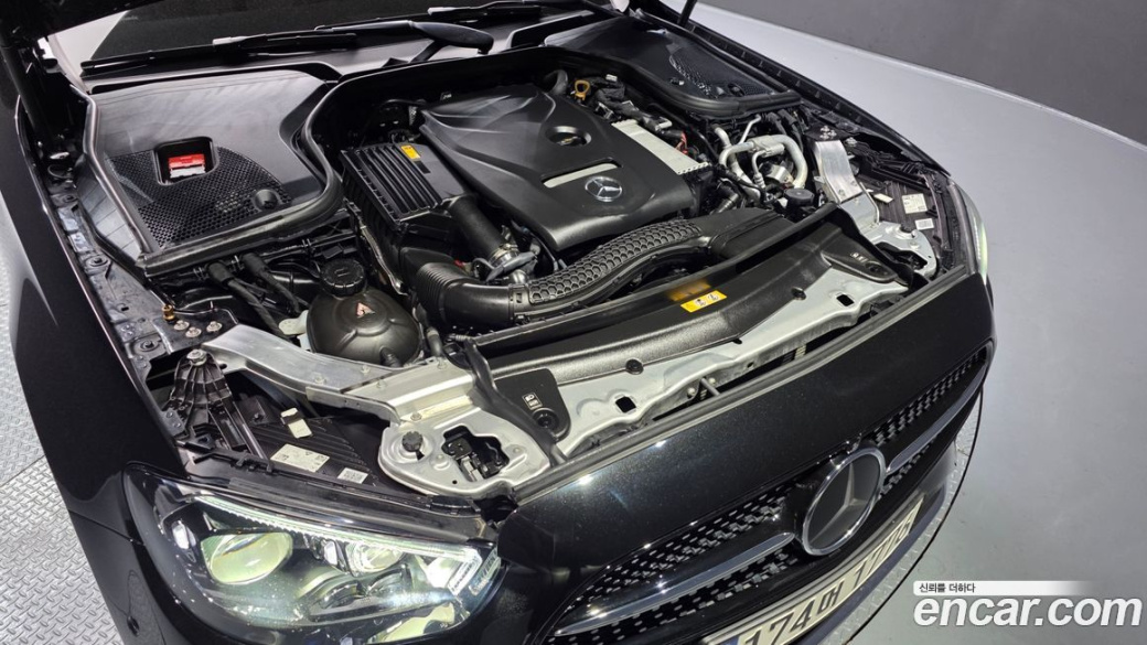 Mercedes-Benz E-Class E250 AMG Line, 2023