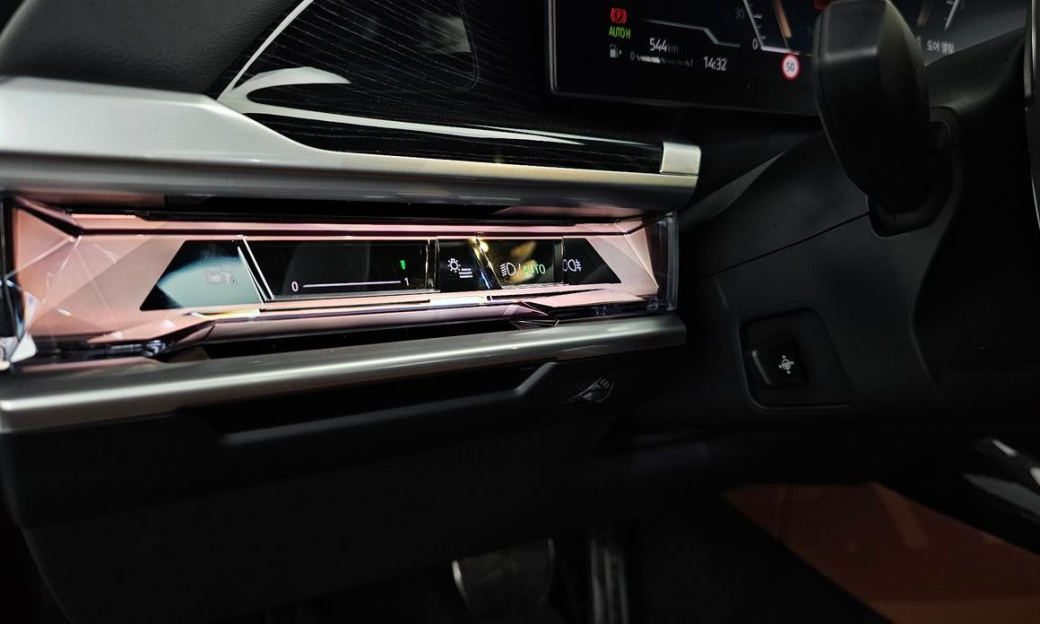 BMW 7-Series 740d xDrive M Sport, 2025
