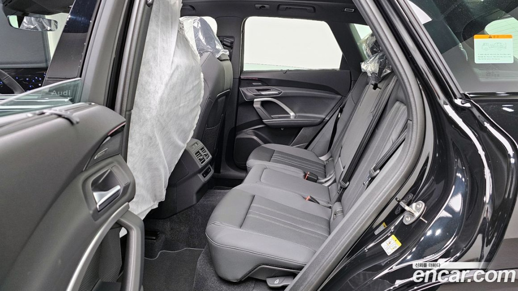 Audi Q5 40 TDI Quattro S Line Black Edition, 2025