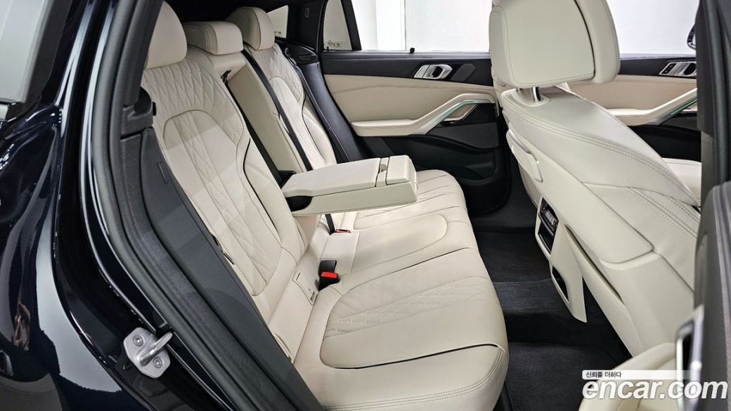BMW X6 xDrive40d M Sport Pro, 2025