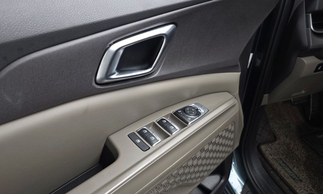 Kia Carnival 9-Seater Noblesse, 2025