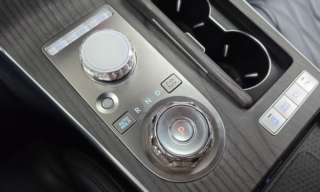 Genesis G80 Gasoline 2.5 Turbo 2WD, 2025