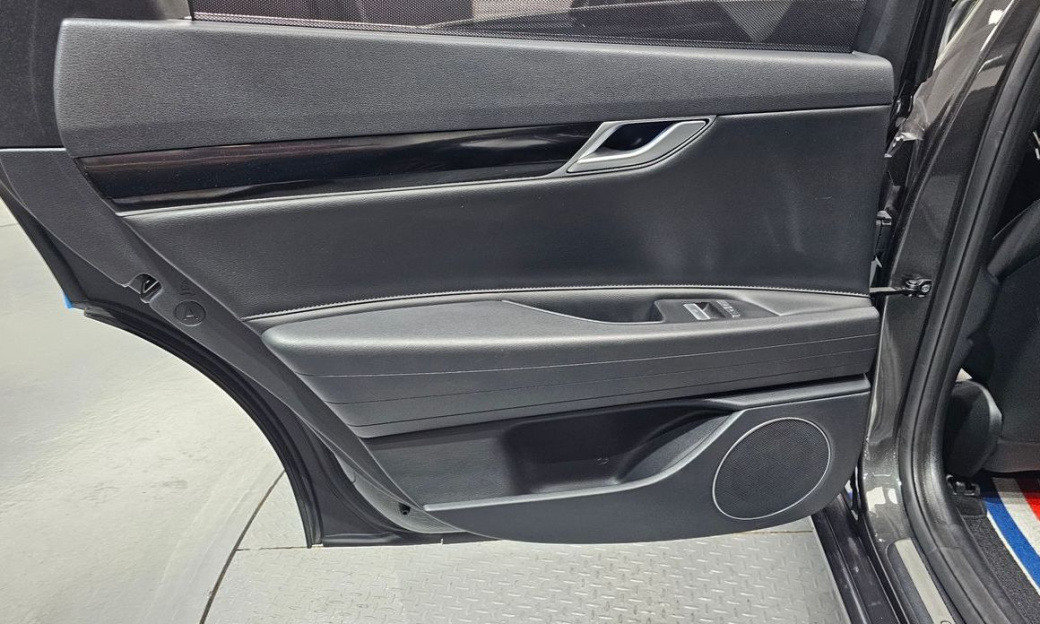Genesis G80 Gasoline 2.5 Turbo AWD, 2023