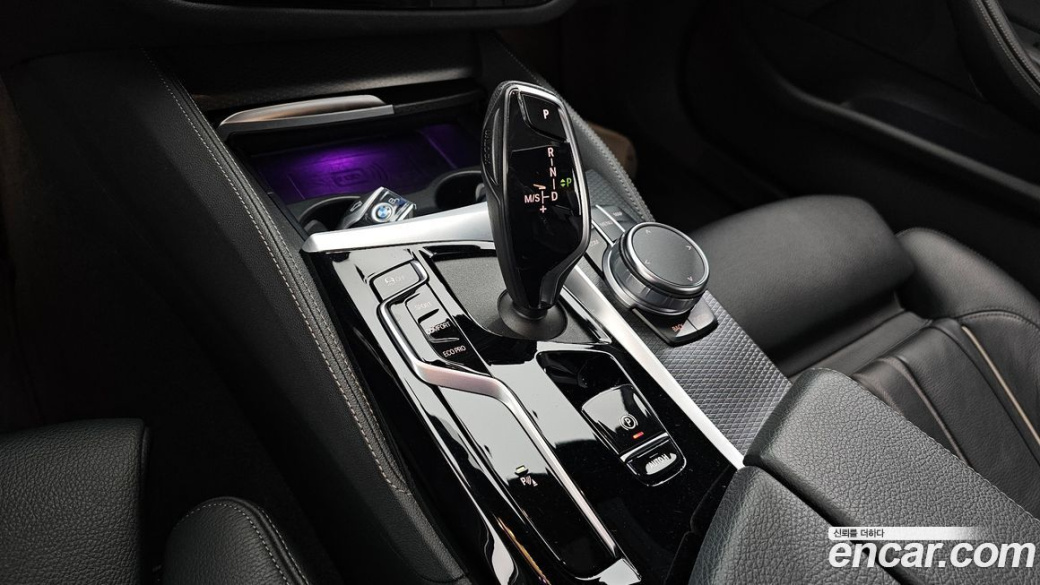 BMW 5-Series 520i M Sport, 2022