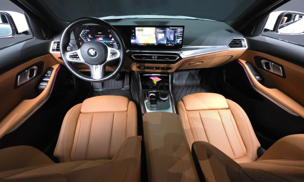 BMW 3-Series 320i M Sport, 2023